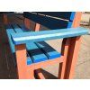 02 ba. Panca interamente in plastica 3 + 2 con braccioli, 180 cm