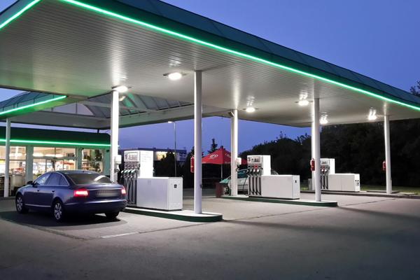 Čerpací stanice a benzínové pumpy