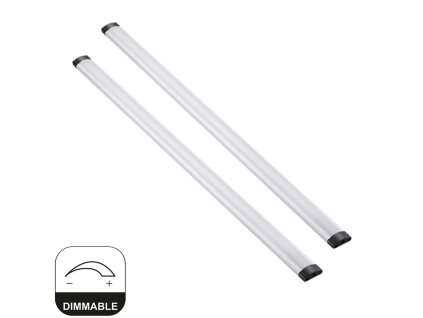 Solight 2x LED svítidlo 5W pod kuchňskou linku 50cm s dotykovým ovládání 4100K stmívatelné do zásuvky WO216 EAN: 8592718026097 Svítidla lze popojit mezi sebou, Přímá spojka nebo propojovací kabel 1 metr Výkon 2x 5W 2x 400Lm Dotykové ovládání / stmívání Barva světla 4100K neutrální bílá LED stmívatelné podlinkové a nábytkové lineární svítidlo s dotykovým spínačem / stmívačem. Hlavní výhodou je minimalistické provedení a možnost propojit obě svítidla mezi sebou za pomoci přímé spojky nebo kabelu (1 metr). Svítidlo má zásuvkový zdroj s kabel o délce až 1,5 metru. Ovládací prvek je na jednom svítidle a lze s ním ovládat obě svítidla současně, při krátkém dotyku se svítidlo sepne, při opětovném zmáčknutí se svítidlo vypne, při podržení se začně svítidlo stmívat. TopLux Osvětlení Praha, Libeň - Sokolovská ulice