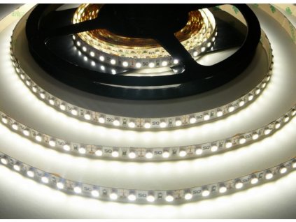 LED pásek 12V 9,6W dlouhá životnost vysoká kvalita a svítivost bez úbytků svítivosti 4000K denní bílá TopLux Osvětlení Praha skladem na prodejně