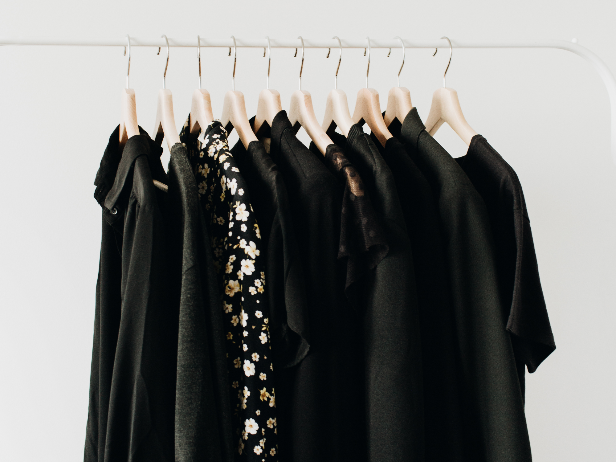 Kvalitní prací prostředky na černé a tmavé prádlo