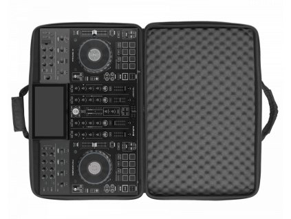 NUDG142%2F001 u8310bl feature01 minified