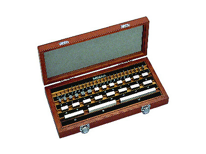 Koncové měrky v sadě ocelové 47 kusů / třída přesnosti 2