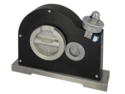 Sklonoměr s mikrometrickým laděním analogový / prizmatická základna 150×35 mm