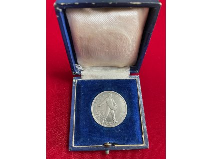 Stříbrná medaile - Antonín Švehla (1933) č.1