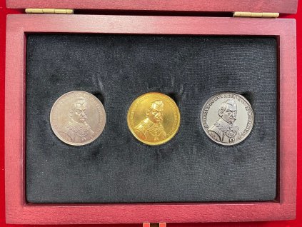 Originální vzácná sada 3 medailí - 300. výročí zavraždění Albrecht z Valdštejna 1934!!