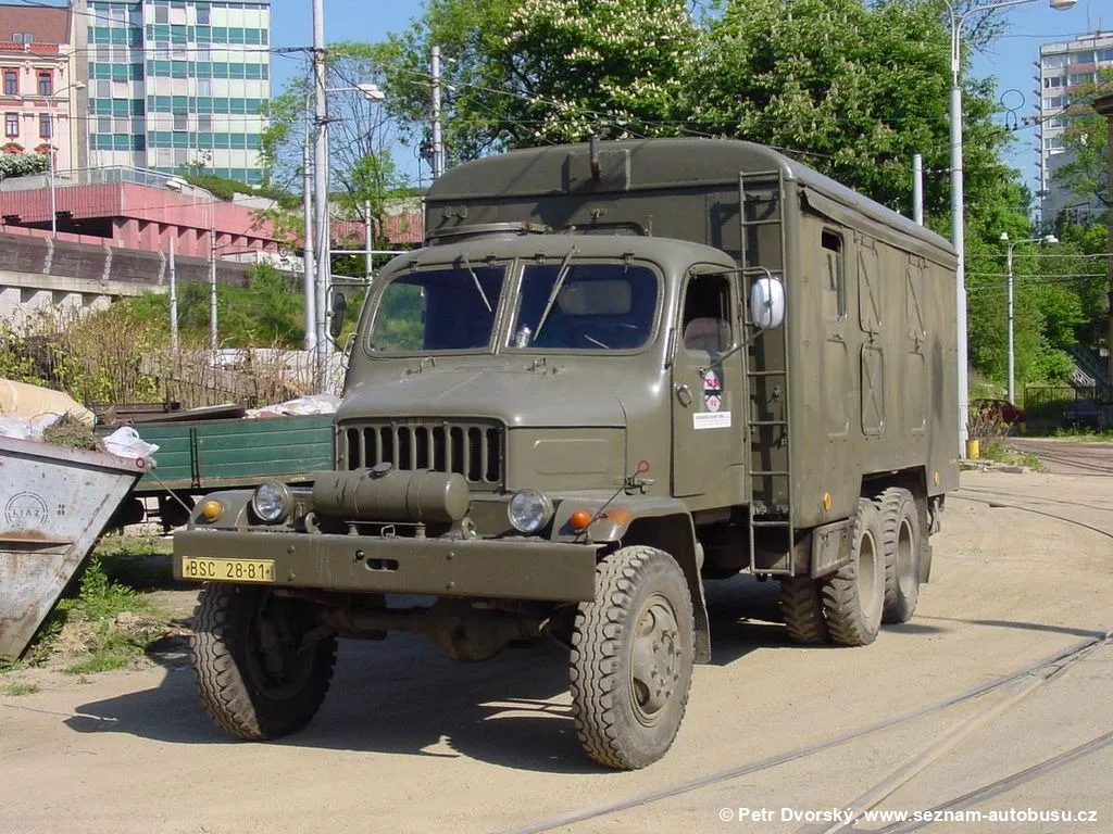 Praga V3S (PAD IV-1)