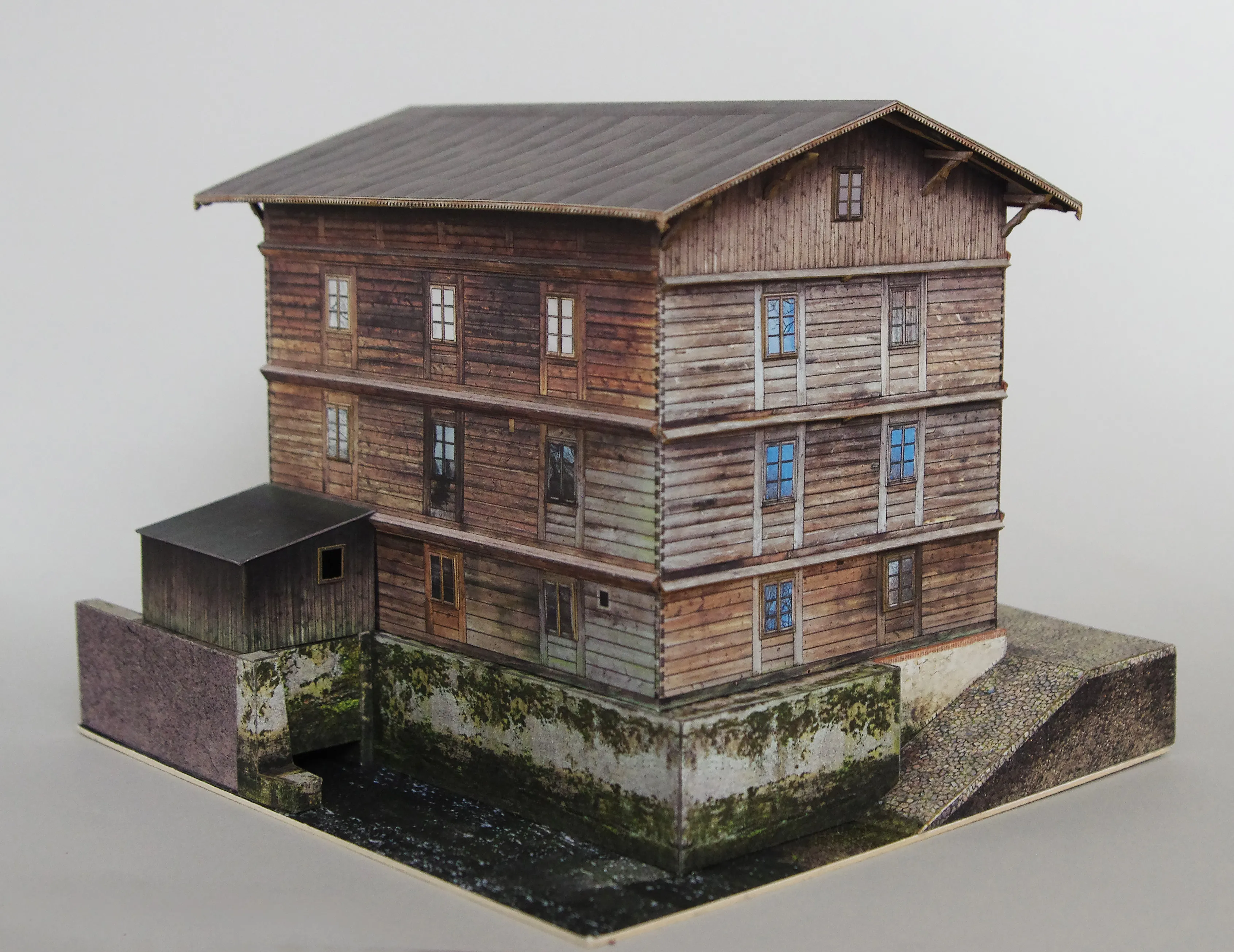 Vodný mlyn z obce Talar v Poľsku