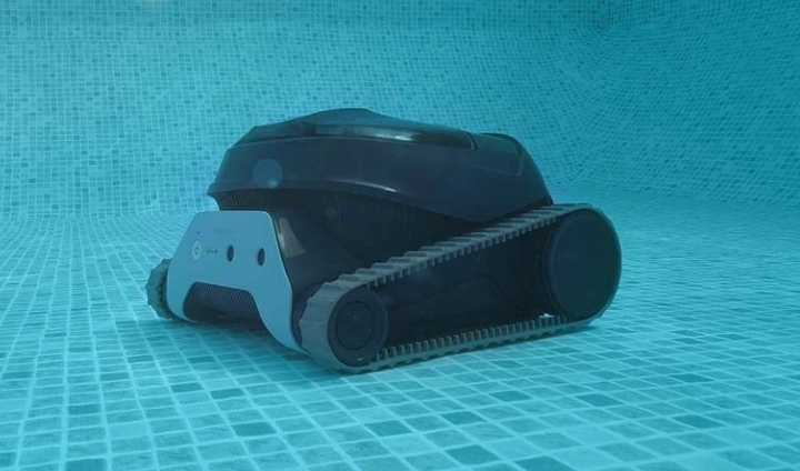 Bezkáblové robotické vysávače do bazéna ponúkajú možnosti výberu