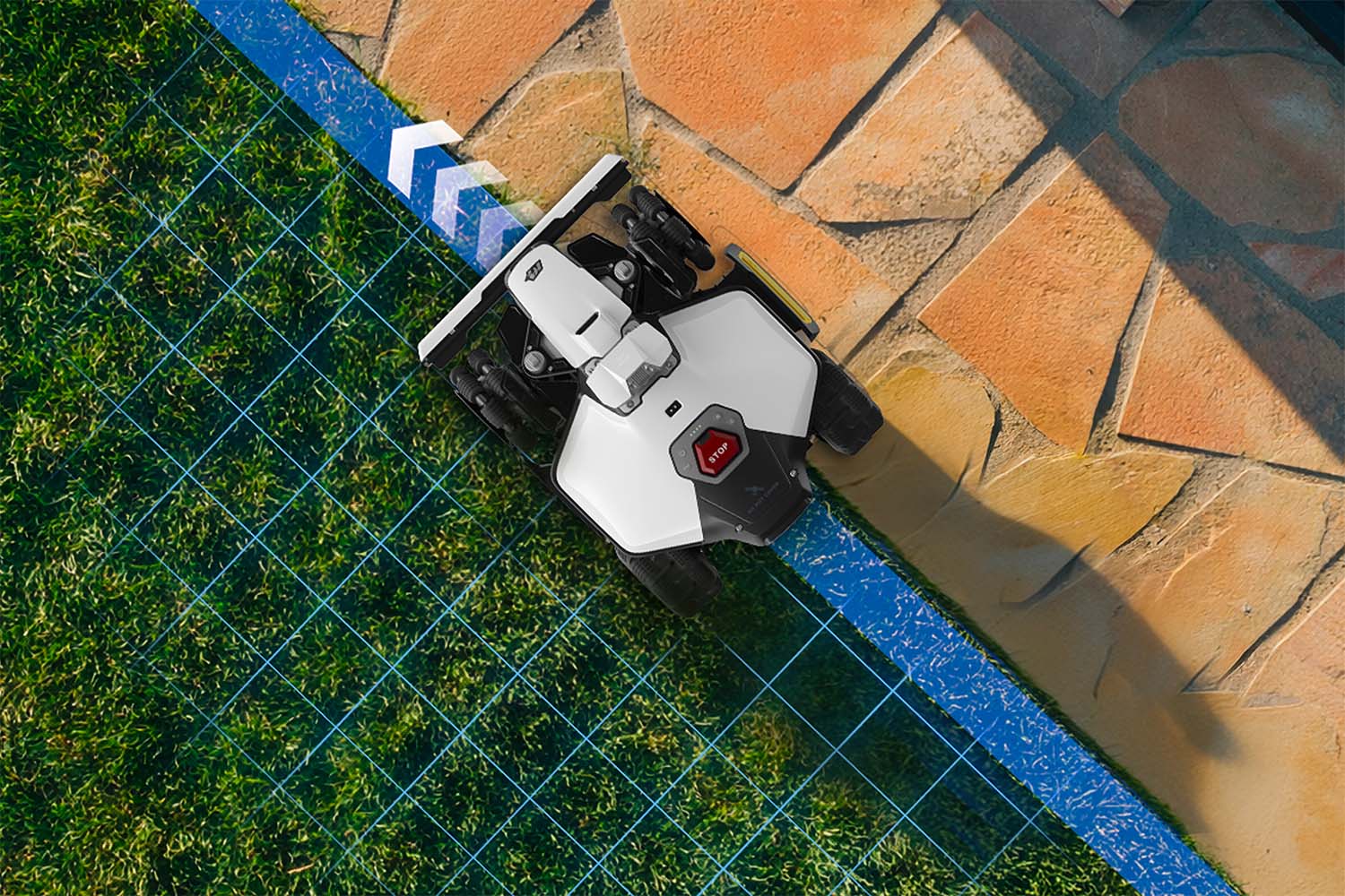 luba-mini2awd-1000-text-03