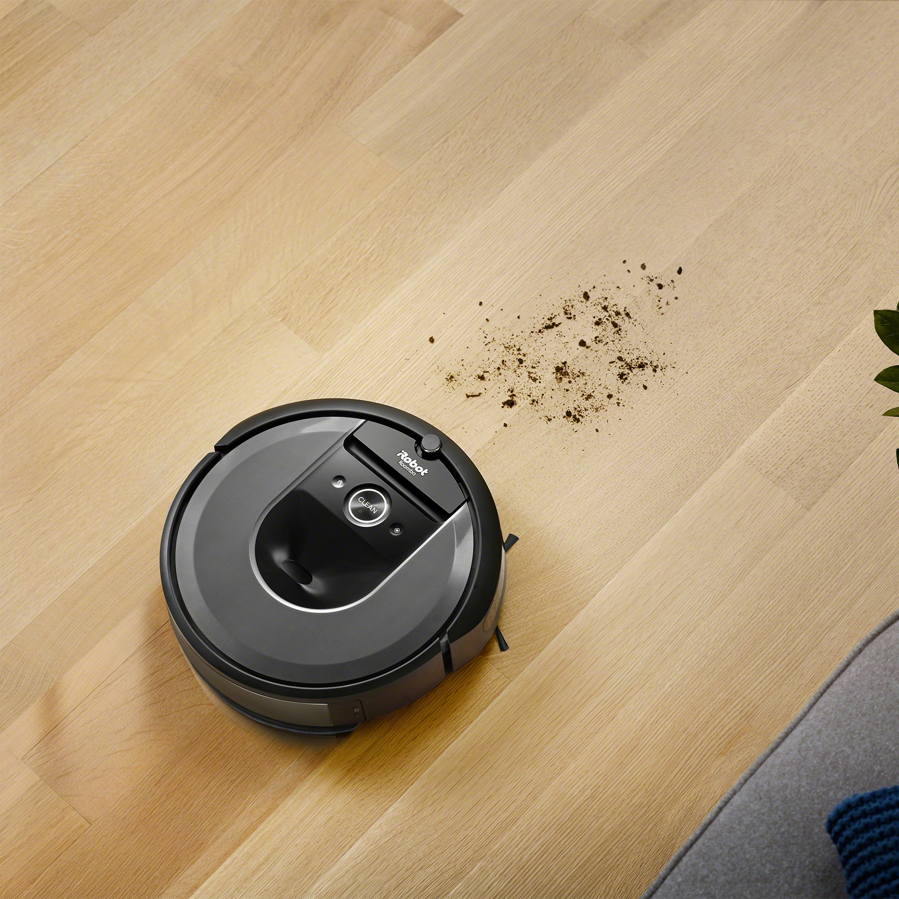 Roomba_i857840_lifestyle_3