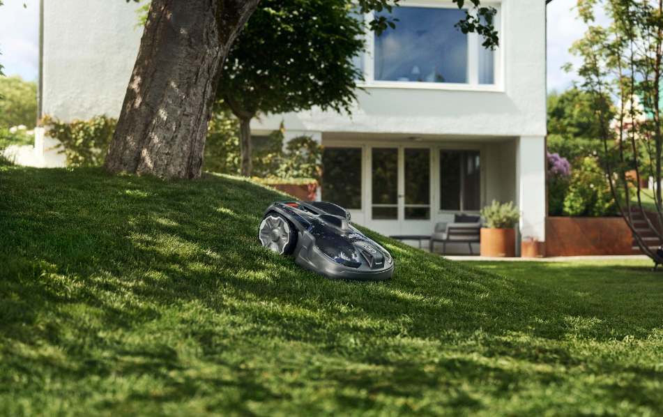 Robotická kosačka HUSQVARNA Automower 320 NERA s Husqvarna EPOS™
