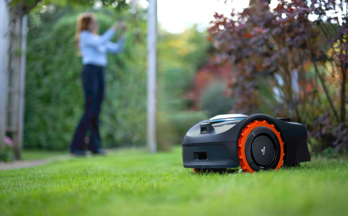 Robotická kosačka Segway Navimow i108E