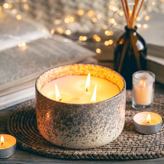 Sviečky ako súčasť relaxačnej rutiny
