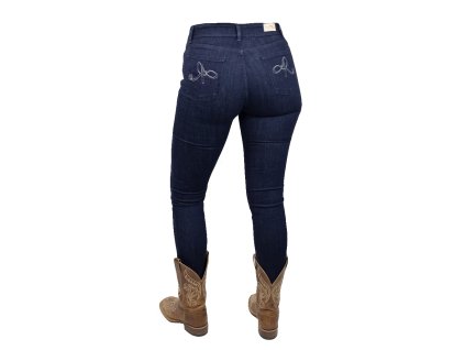 1e7584 0d6f57f2cbbe4b9f920b3ea53d17bf01~mv2.webp