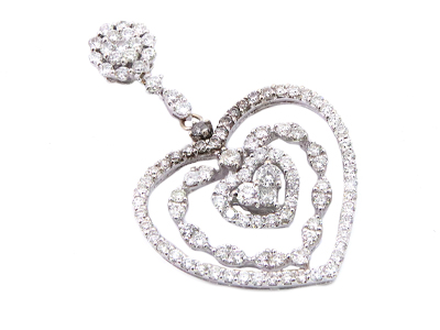 Zlatý přívěsek 750/1000 s diamanty