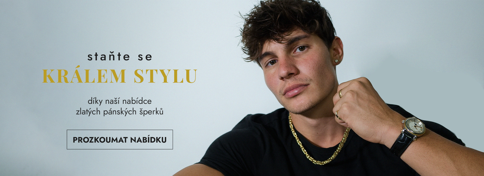 TOP Zlatnictví banner - Muž se zlatými šperky