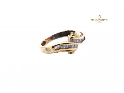 Zlatý prsten s diamanty 3.11g