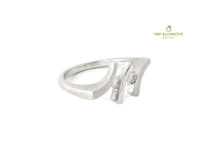 5886 zlaty prsten s diamanty 3 94g