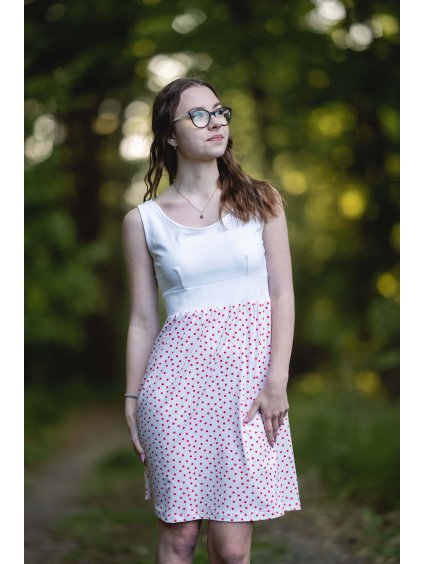 Šaty VIVIEN červené srdce vel. 38