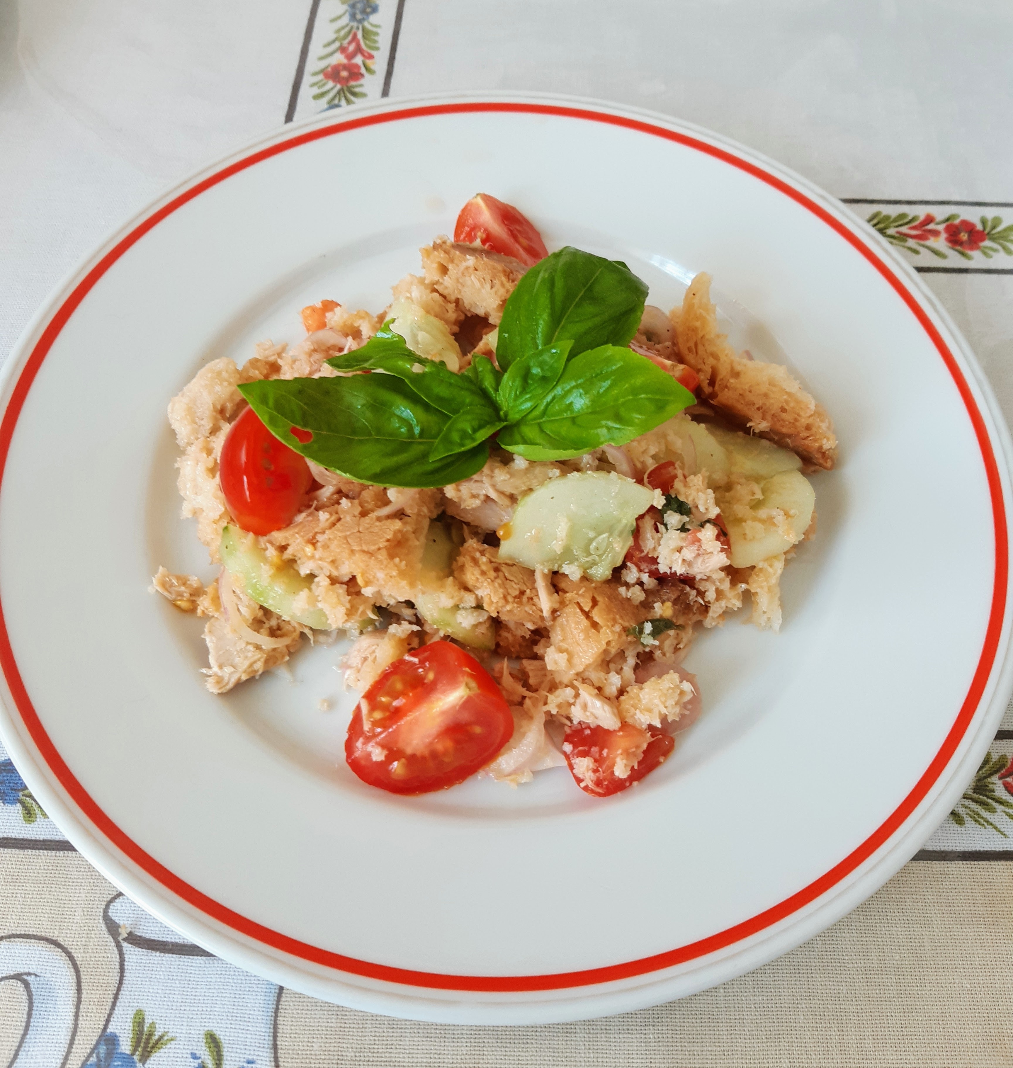 Panzanella - oběd do parných dnů