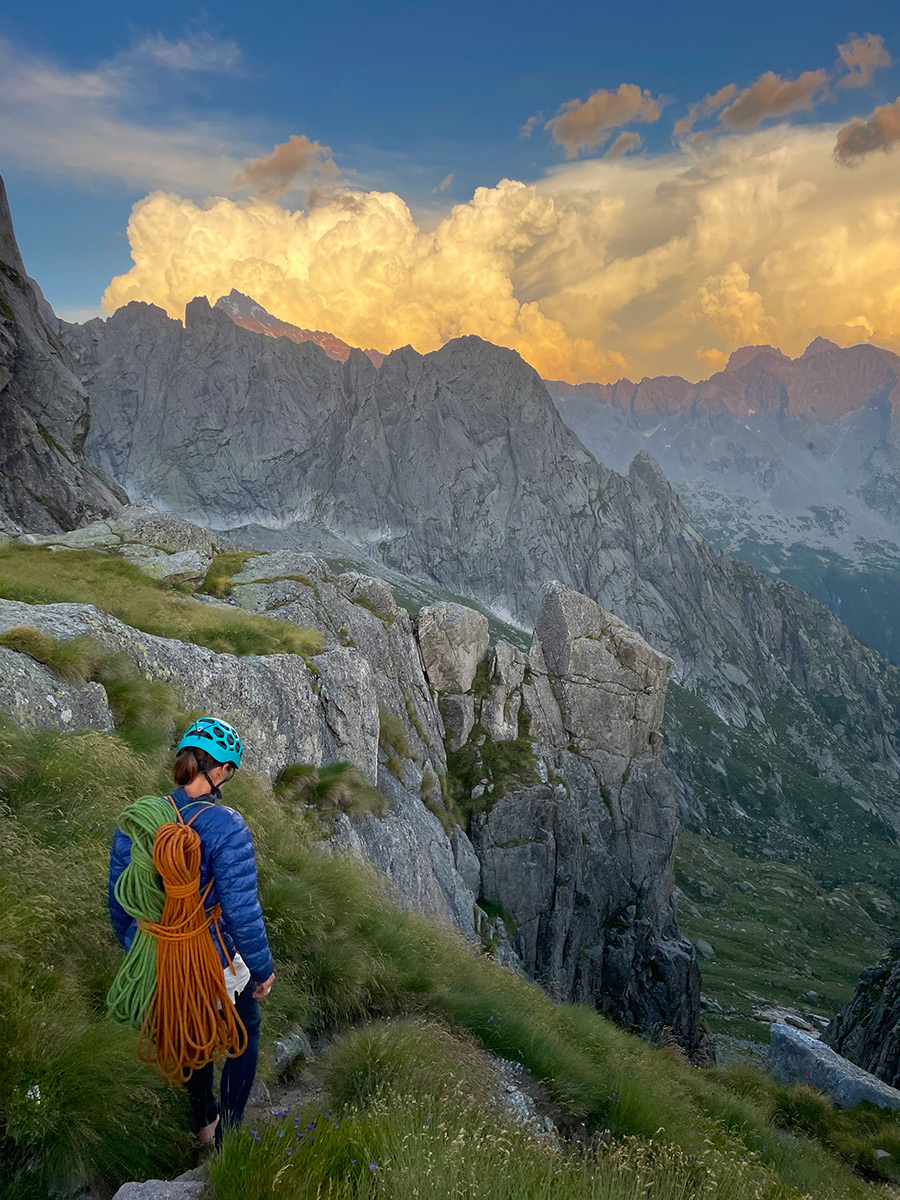 Sestup po vylezení Water-Boy - pohled na celou skupinu Torrone