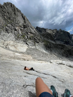 Nastup k cestam na Punta Ferrario jsme nasly_valecka na plotne za 2a