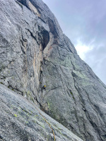 Smula_stesti_valim ke spravnemu standu ktery jsme minuly na Punta Ferrario
