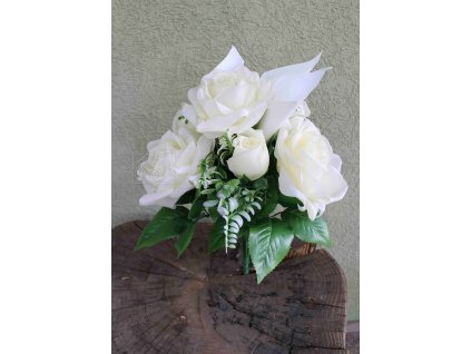 Dušičky - kytica s bielymi ružami a kalami, dekorácia