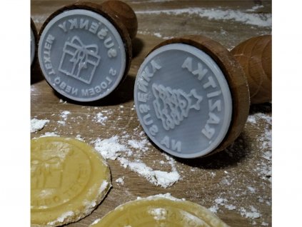 Razítko do těsta - Ø 8cm (Barva rukojeti ZELENÁ)