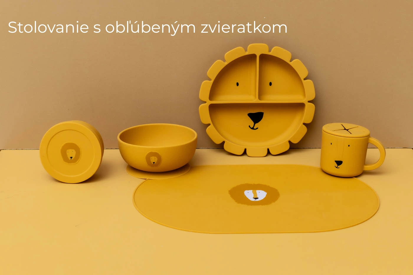 Pan lev stolovani s oblibenym zviratkem