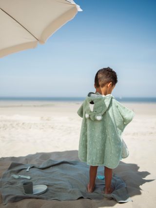 Pan Lední medvěd sice miluje sněhové dovádění, ale skvělý parťák je i na pláž. 🐻‍❄️☀️ Za mořem i pískem... 🌊 #toysforkids...