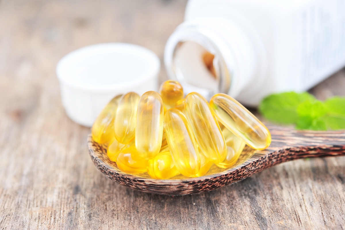 Může nedostatek vitaminu D způsobit vypadávání vlasů?