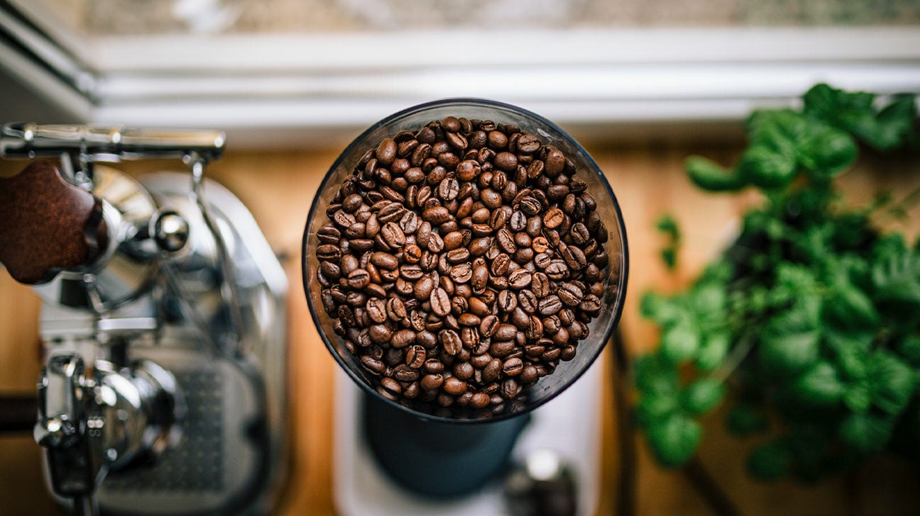 Aké sú výhody používania kávy na vlasy?