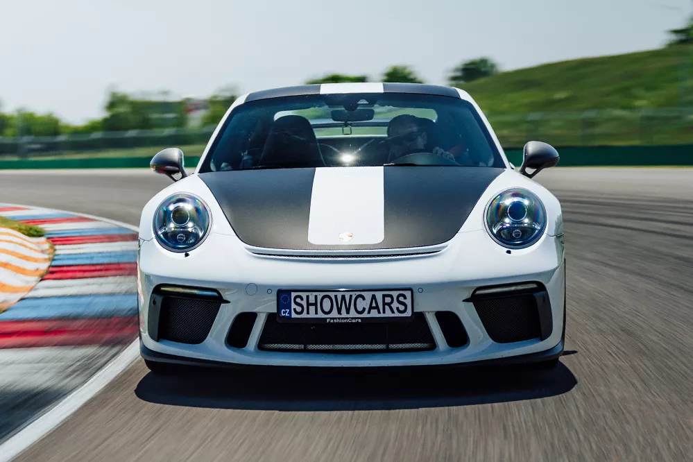 jizda_v_supersportu_na_polygonu_most_nebo_brno_porsche