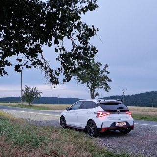 Dvacka v Enku v Performance provedení ve svém přirozeném prostředí | okreska #I20N #I20Nperformance #Hyundai #Nperformance...