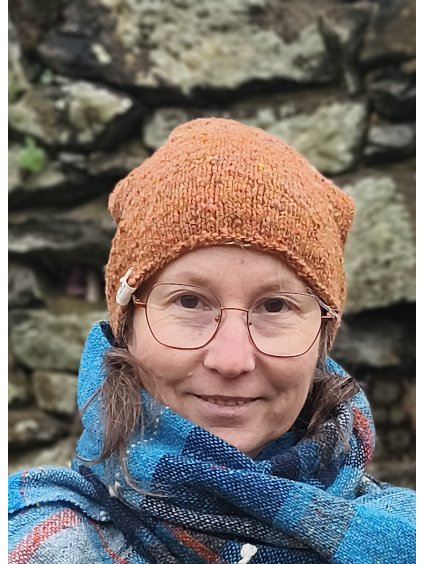 Čepice "Ovečková ručně předená..."