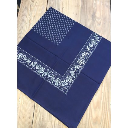 Ubrus 125 cm x 125 cm