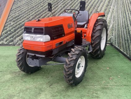 Kubota GL32