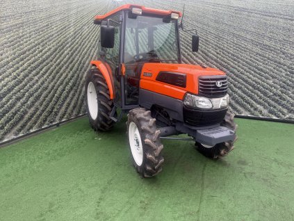Kubota KL550