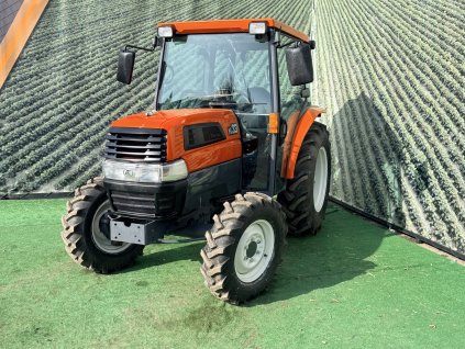 Kubota KL33