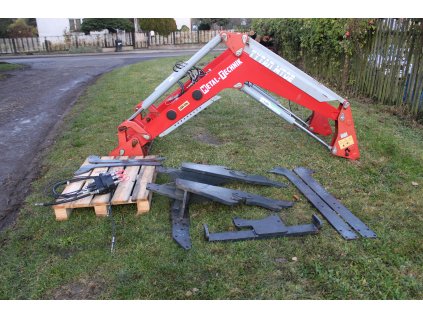 Čelní nakladač Zetor Crystal uř.2  Metal technik tytan mt 02 výborný stav