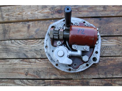 Čerpadlo hydrauliky včetně příruby Zetor 7211 7245