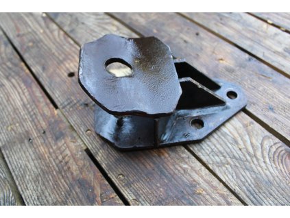 Závěs přední, tažný hák - Zetor Uř.I