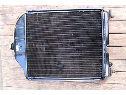 Zetor crystal chladič 8011 8045 10011 10045 10111 10145 12011 12045 12111 12145 16045 16145