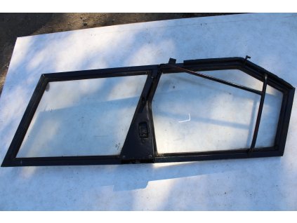 Zetor crystal dveře levé kompletní 8111 8145 10111 10145 10145 12111 12145 16145