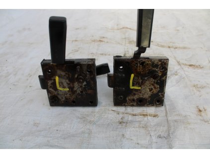 Zámek dveří Zetor Crystal - levý