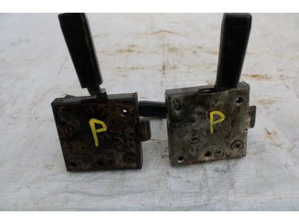 Zámek dveří Zetor Crystal pravý