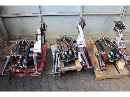 Víko hydrauliky Zetor crystal novější provedení 8111 8145 10111 10145 12111 12145 16145