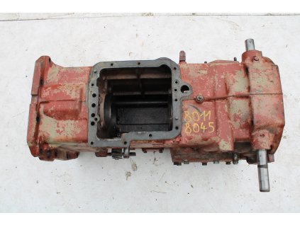 Zetor crystal 8011 blok obal převodovky